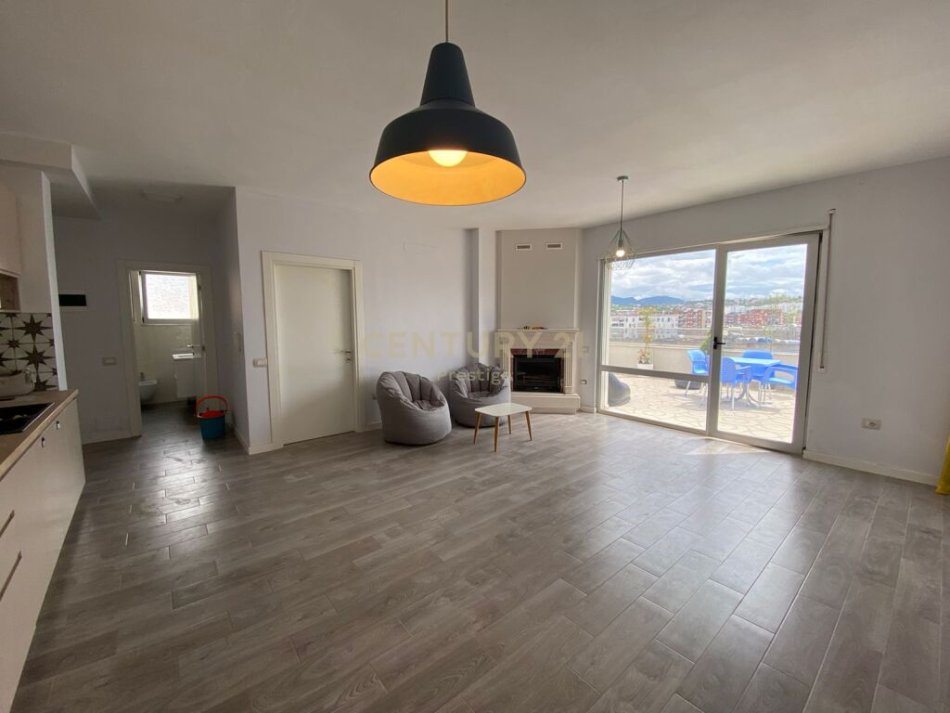 Tirane, shitet apartament 2+1+Aneks+Ballkon Kati 5, 160 m² 250.000 € (Xhamlliku)