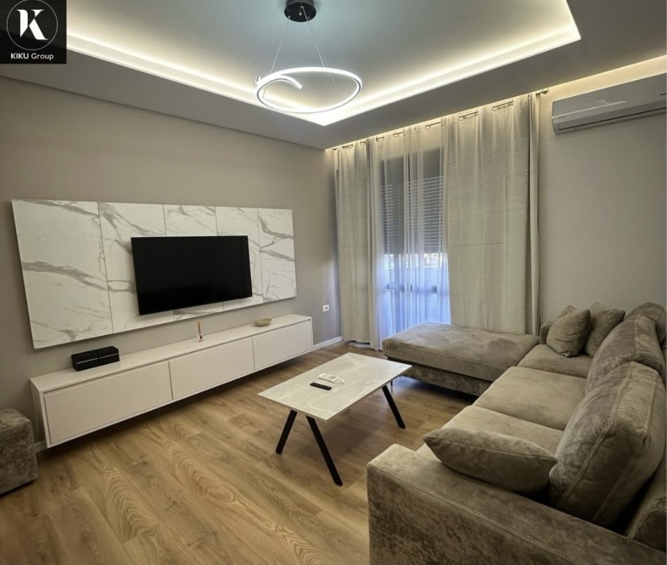 Tirane, jepet me qera apartament 2+1+Ballkon Kati 3, 90 m² 800 € (Rruga e kavajes)