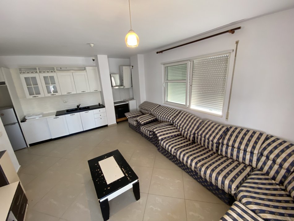 🏡 Shitet Apartament 1+1 në Don Bosco, Tiranë