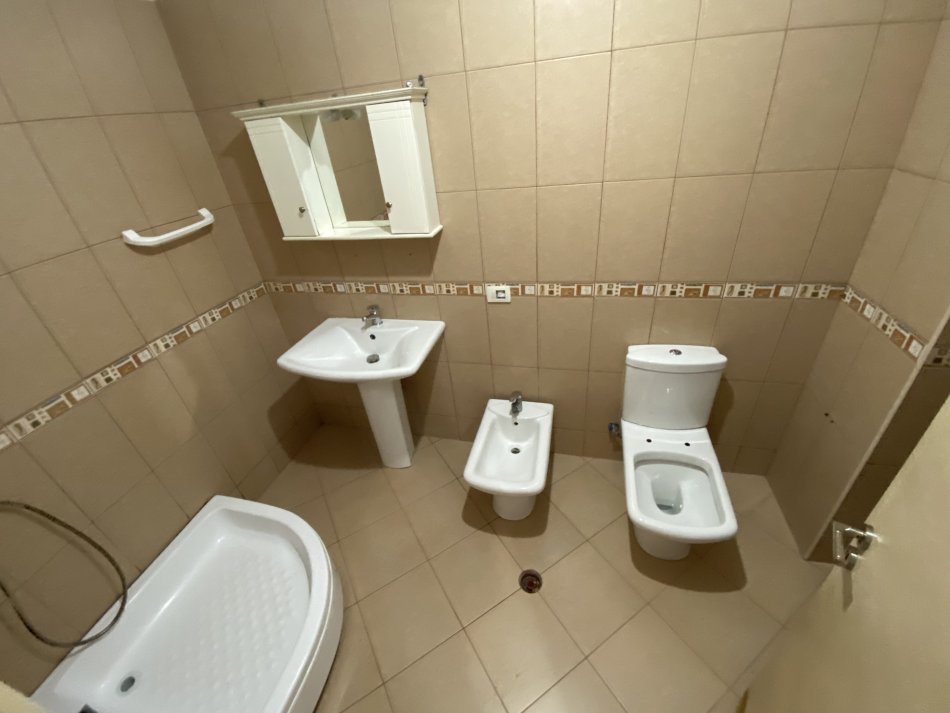 🏡 Shitet Apartament 1+1 në Don Bosco, Tiranë