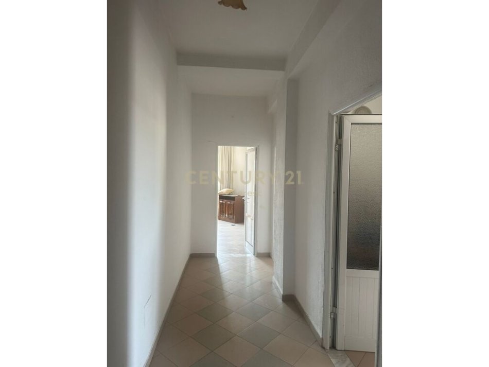 Tirane, shitet apartament 2+1 Kati 4, 110 m² 127.000 € (Dritan hoxha)