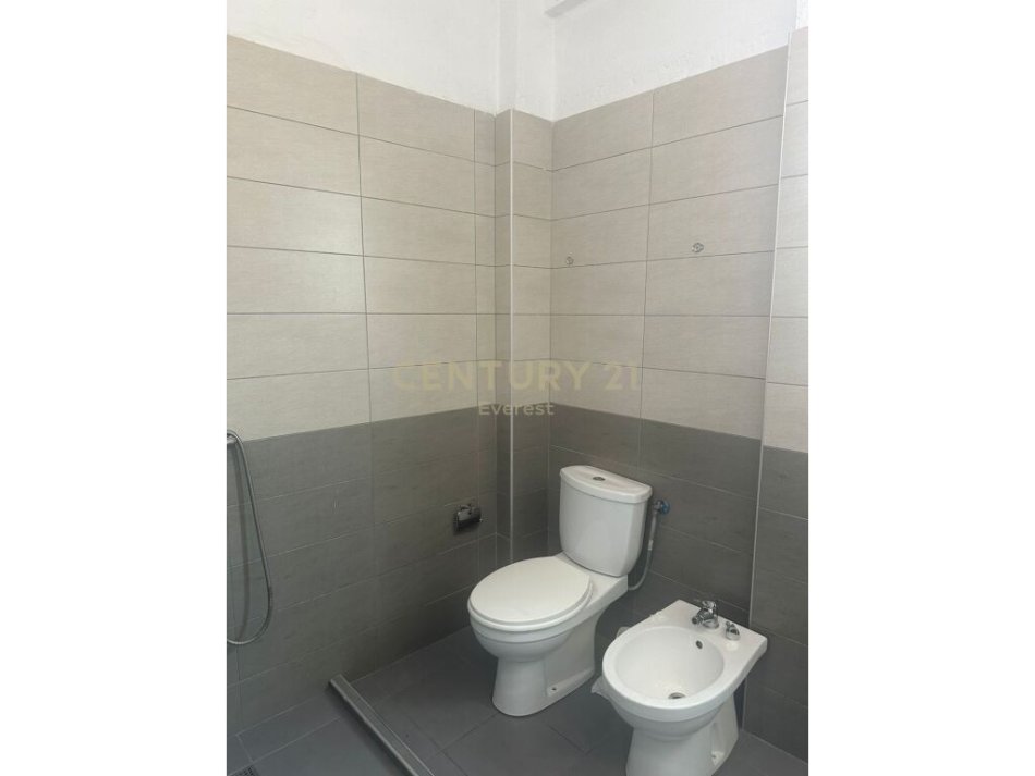 Tirane, shitet apartament 2+1 Kati 4, 110 m² 127.000 € (Dritan hoxha)