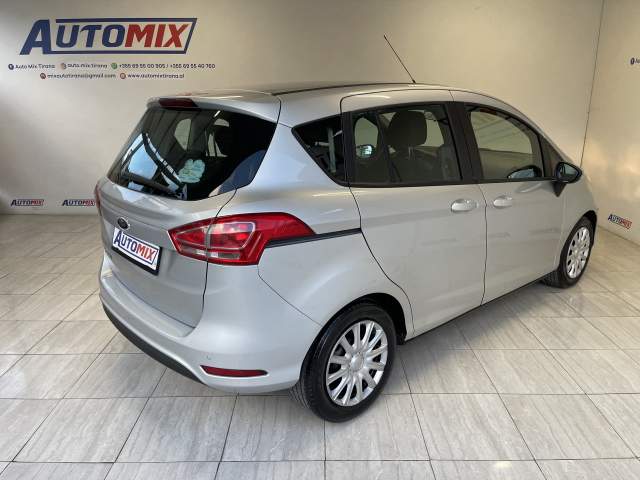 Tirane, shes makine Ford b-max Viti 2013, 6.900 Euro