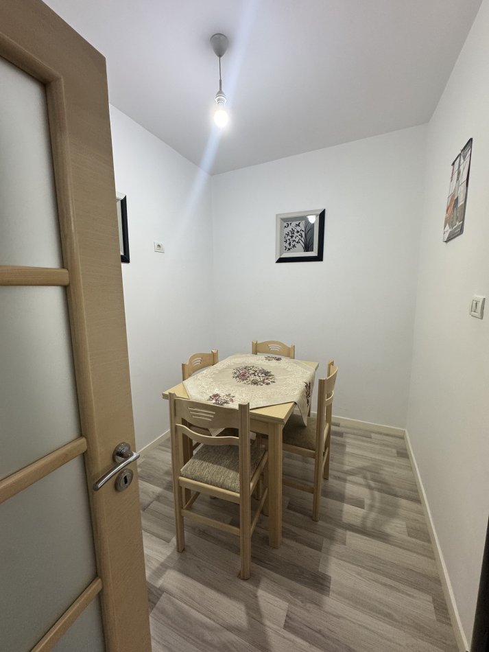 Tirane, jepet me qera apartament 3+1+Aneks Kati 3, 103 m² 550 € (Nuci naci, prane Selites dhe afer shkolles 26 nentori)