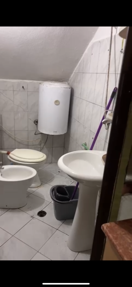 Garsoniere 200 € (Rruga Jordan Misja)