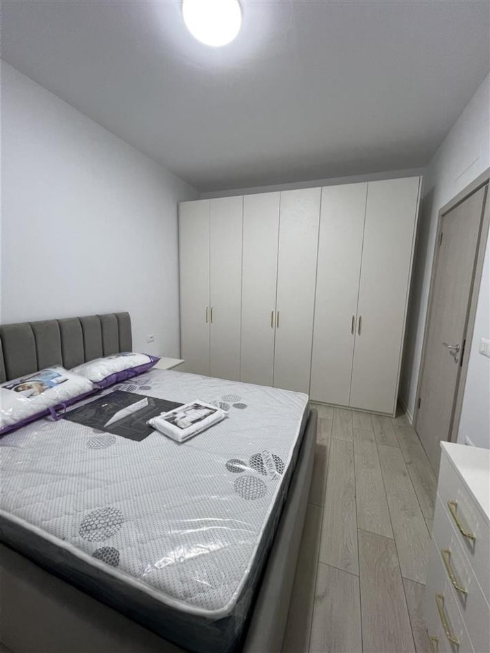 Tirane, jepet me qera apartament 2+1+Ballkon Kati 9, 100 m² 600 € (Ish fusha e aviacionit)