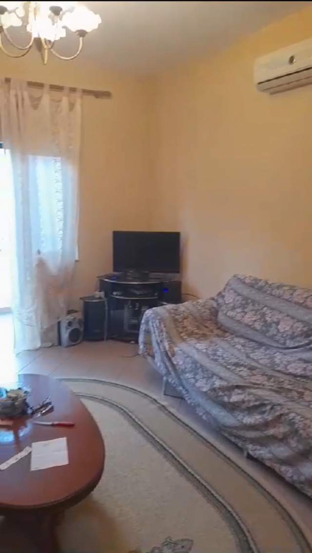 Tirane, jepet me qera apartament 2+1+BLK Kati 2, 80 m² 40.000 Leke (Kodra e Priftit)