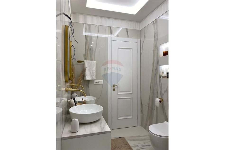 Tirane, shitet apartament , Kati 7, 79 m² 155,000 € 