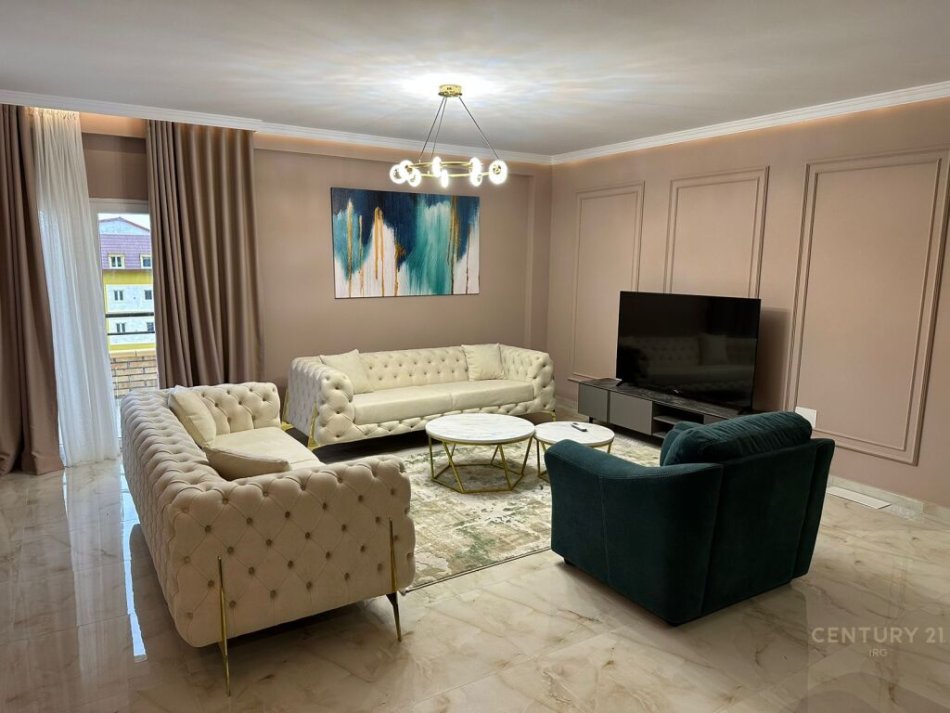 Tirane, jepet me qera apartament 3+1+Aneks+Ballkon Kati 1, 150 m² 1.200 € (Lake land)