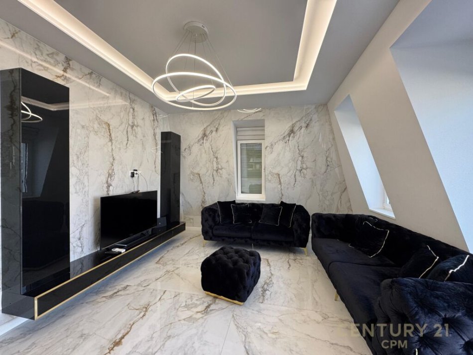 Tirane, jepet me qera apartament 2+1+Aneks+Ballkon Kati 3, 120 m² 1.800 € (Joy Residence)
