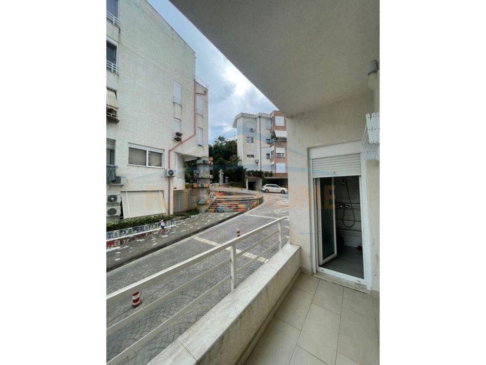 Qera, Apartament 2+1+2+ post parkimi Rezidenca Kodra e Diellit