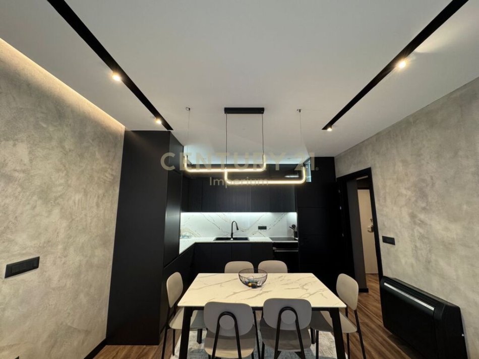 Tirane, shes apartament 2+1+Aneks+Ballkon Kati 3, 95 m² 155.000 € (Astir)
