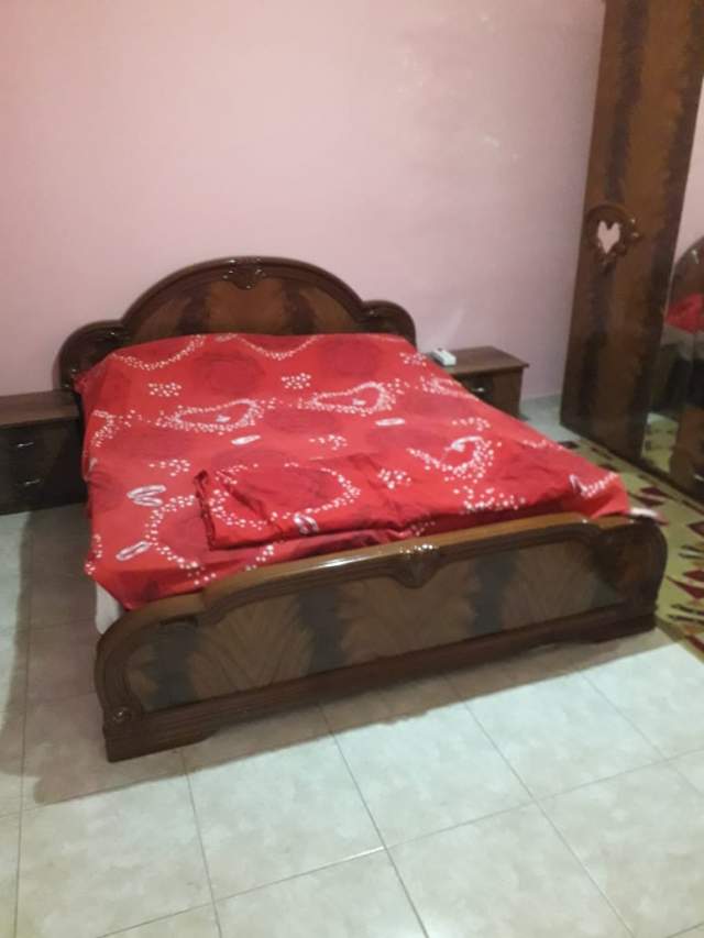 Tirane, jap me qera apartament 3+1 Kati 6, 127 m² 300 Euro (Terminali)