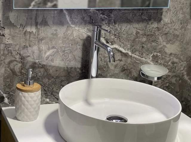 Tirane, shitet apartament 1+1 Kati 8, 47 m² 95.000 Euro (Rruga Dibres Aldent)