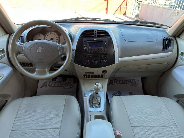 Tirane, shes xhip Jeep DR 5 Viti 2008, 3.000 Euro