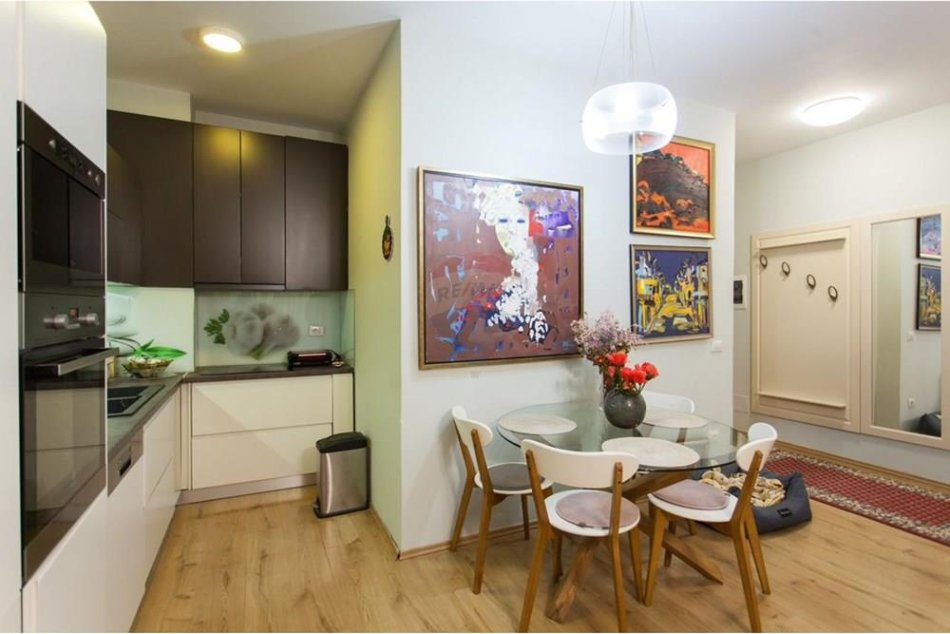 Tirane, jepet me qera apartament 1+1 , 60 m² 600 € (Pazari i Ri, Shqipëri)
