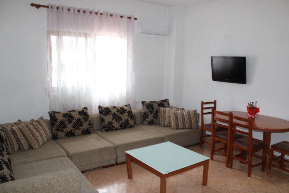 Apartament me ndarje Qeraje