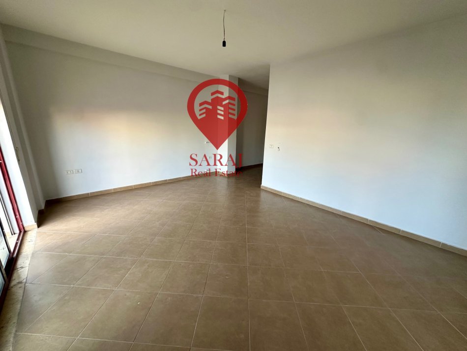 Tirane, shitet apartament 2+1+Aneks+Ballkon Kati 2, 116 m² 196.000 € (Dibres afer Kompleksit Halili)