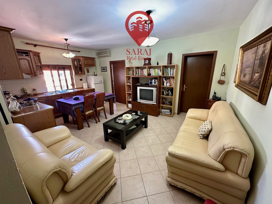 Tirane, shitet apartament 3+1+Aneks+Ballkon Kati 5, 80 m² 110.000 € (Bardhyl afer Bar Oslos)
