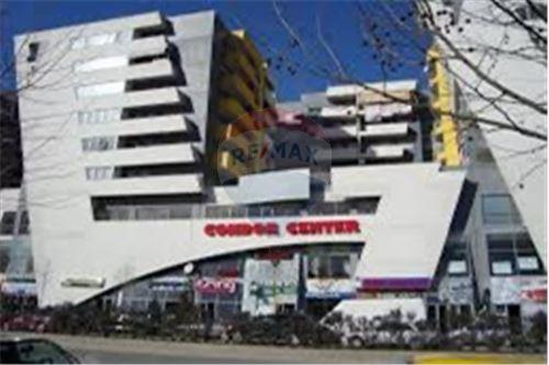 Tirane, jepet me qera apartament 2+1 , 85 m² 400 € (Globe - Rruga e Kavajës - Globe, Shqipëri)