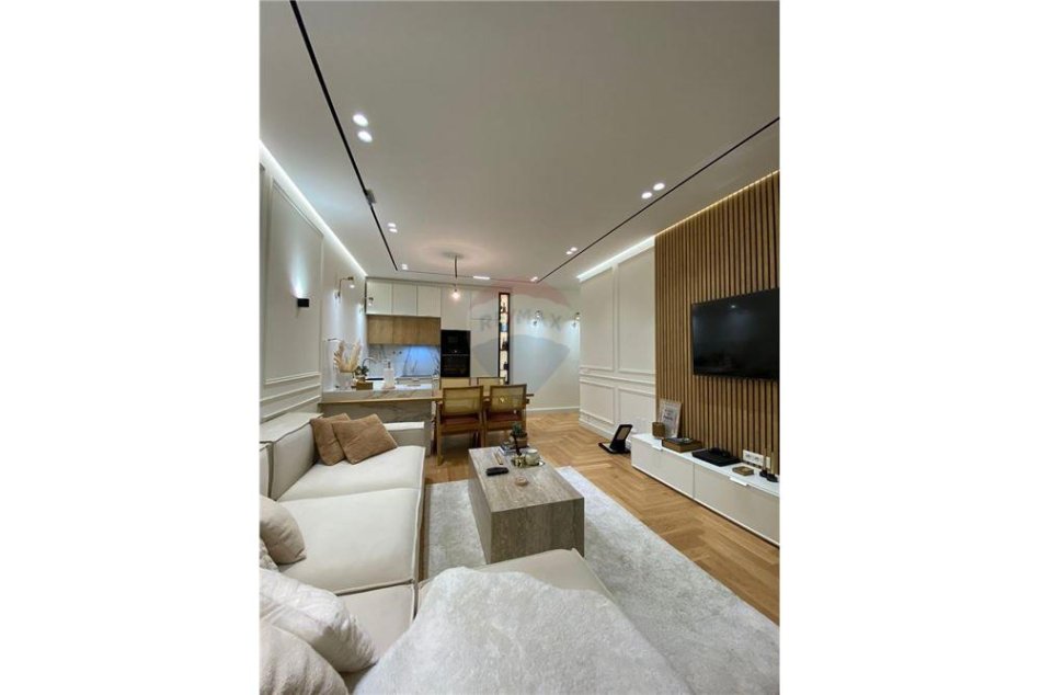 Tirane, shitet apartament Kati 7, 79 m² 155,000 € 