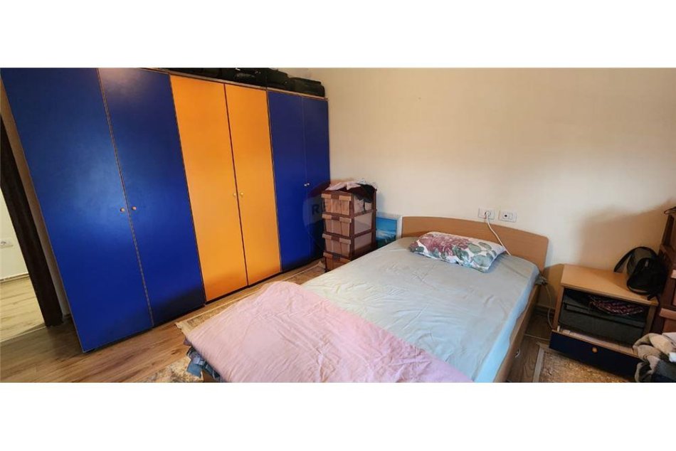 Tirane, shitet apartament 2+1 Kati 3, 120 m² 150.000 € (Liqeni i Thate Rruga Peti)