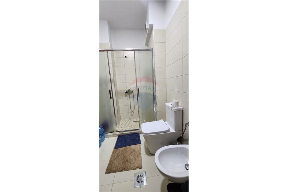 Tirane, shitet apartament 2+1 Kati 3, 120 m² 150.000 € (Liqeni i Thate Rruga Peti)