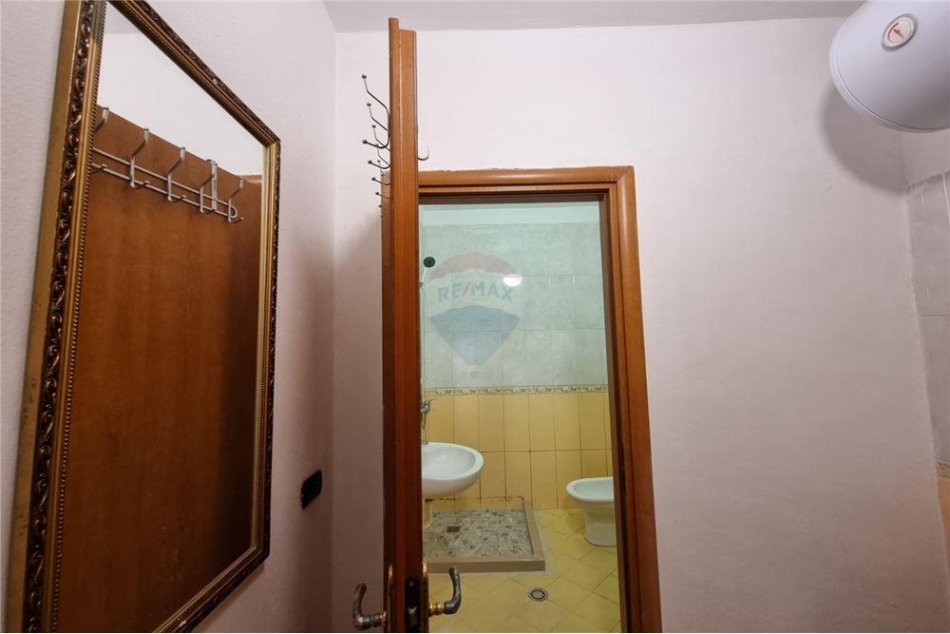 Tirane, jepet me qera apartament Kati 1, 78 m² 450 € 