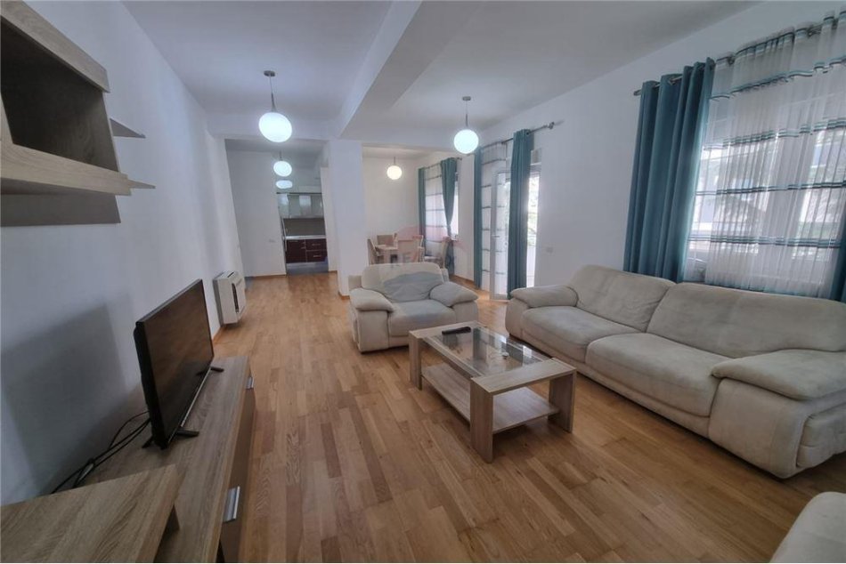 Tirane, jepet me qera apartament Kati 2, 196 m² 1.500 € 