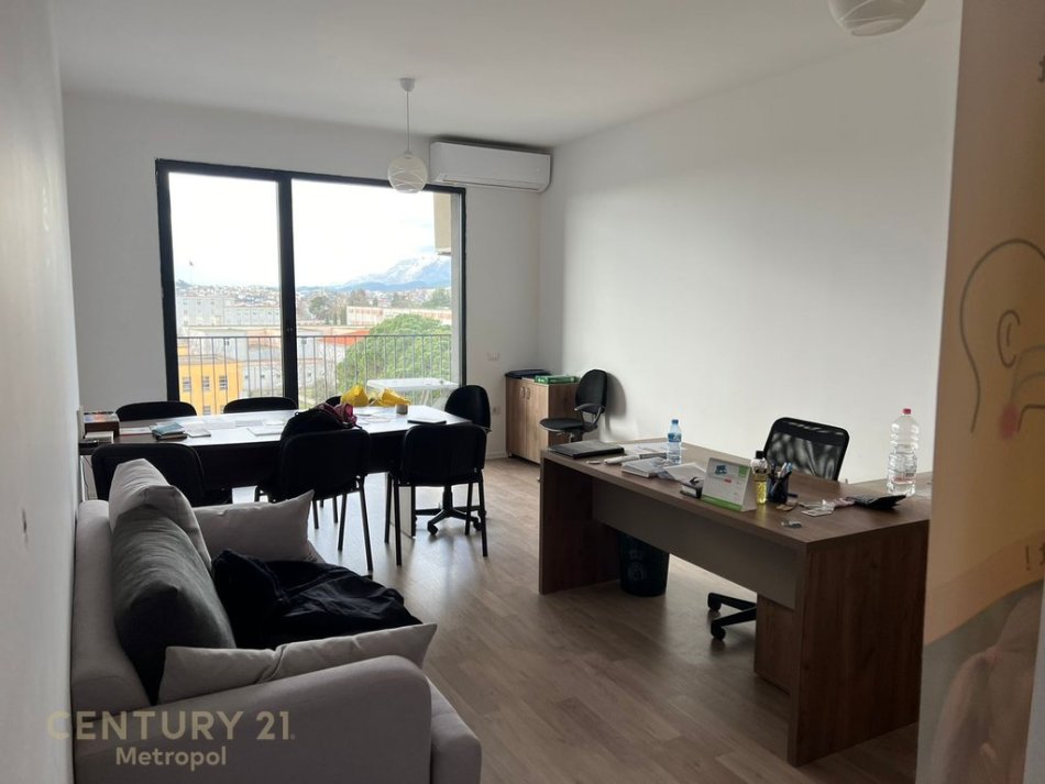 Tirane, jepet me qera apartament 2+1 Kati 4, 100 m² 500 € (Kompleksi ASL, prane QSUT)