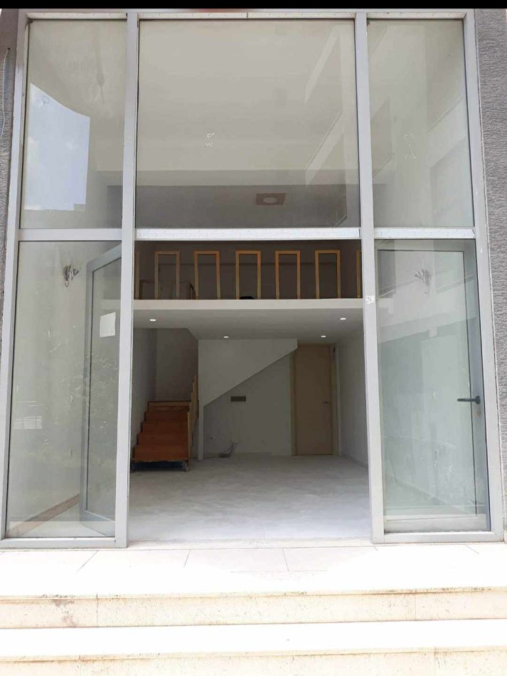 Tirane, jepet me qera ambjent biznesi Kati 0, 40 m² 150 € (Astir)