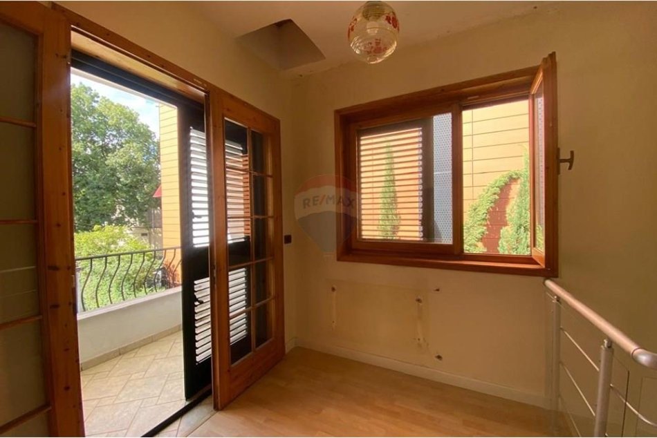 Tirane, jepet me qera apartament , 112 m² 3.000 € (Rruga e Elbasanit, Shqipëri)