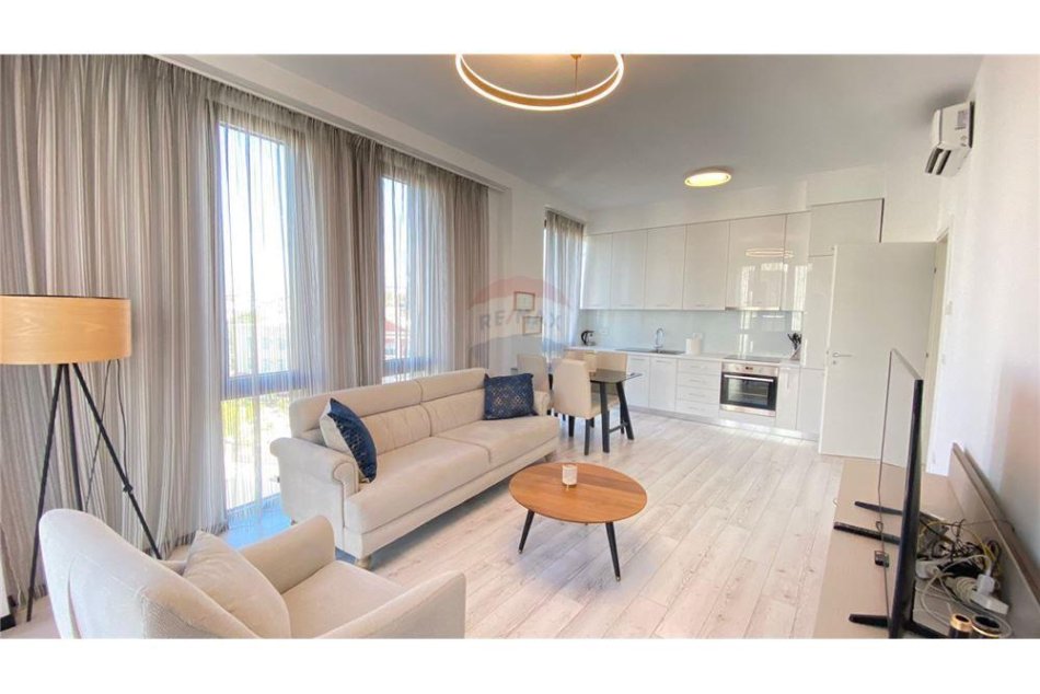 Tirane, shitet apartament Kati 3, 96 m² 340.000 € 