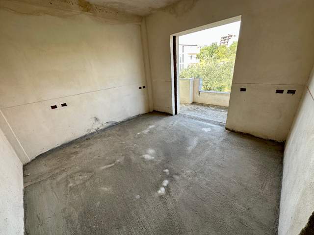Tirane, shes Vile 3+1+A+BLK Kati 3, 393 m² 180.000 Euro (Shkoze afer me Unazen e madhe)