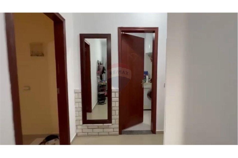 Tirane, jepet me qera apartament Kati 8, 78 m² 400 € 