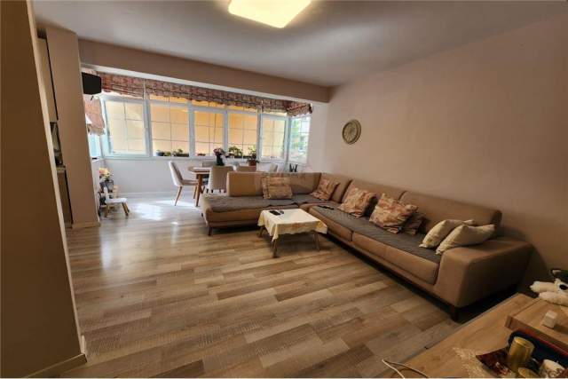 Tirane, shitet apartament 1+1+BLK Kati 2, 59 m² 105.000 Euro (BLVD Bajram Curri)