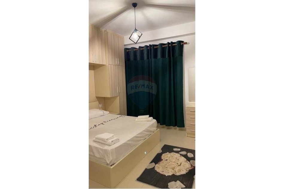 Tirane, jepet me qera apartament 1+1 Kati 2, 50 m² 600 € (Myslym shyri)