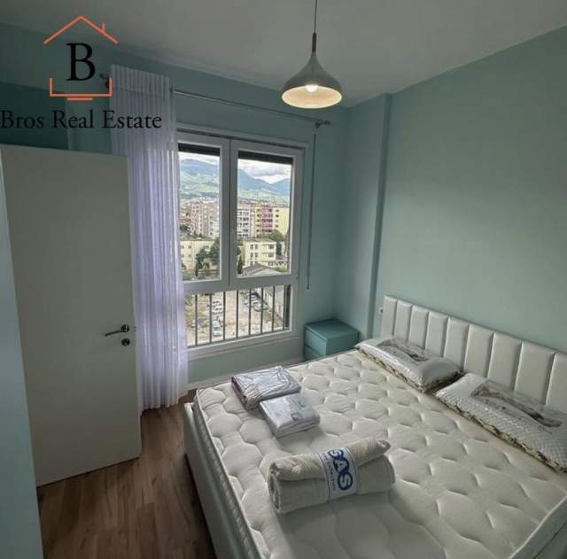 Tirane, jepet me qera apartament 2+1+BLK Kati 7, 76 m² 450 Euro (5Maji,Medrese)