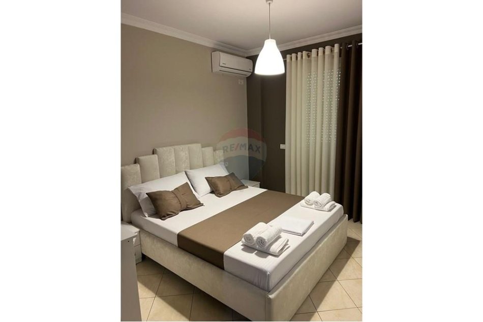 Tirane, jepet me qera apartament 1+1 Kati 2, 80 m² 600 € (Kopshti zoologjik)