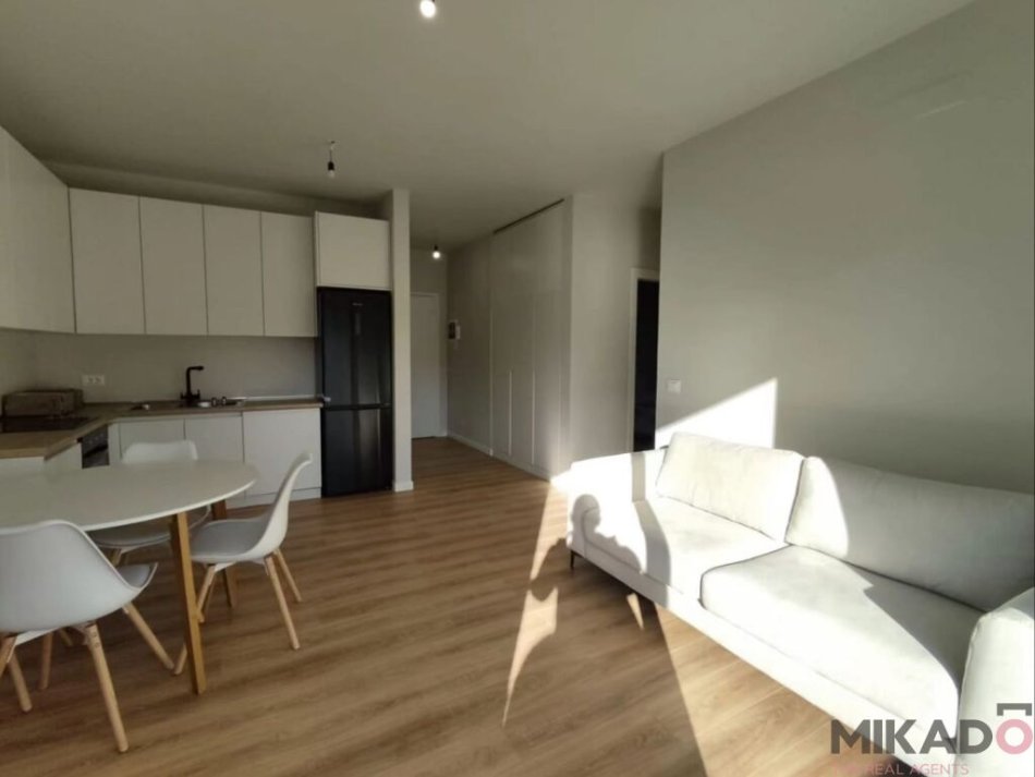 Tirane, jepet me qera apartament 2+1, Kati 2, 99 m² 700 € 