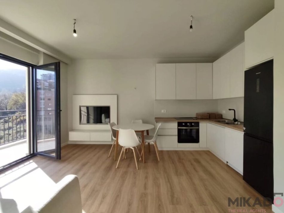Tirane, jepet me qera apartament 2+1, Kati 2, 99 m² 700 € 