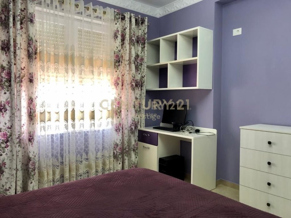Tirane, jepet me qera apartament 1+1 Kati 6, 66 m² 450 € (Vilat Gjermane)