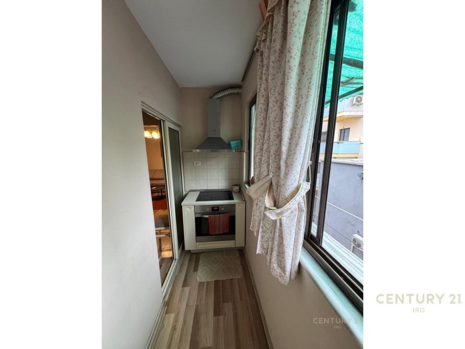 Tirane, shitet apartament 1+1 Kati 3, 59 m² 128.000 € (Rruga Irfan Tomini)