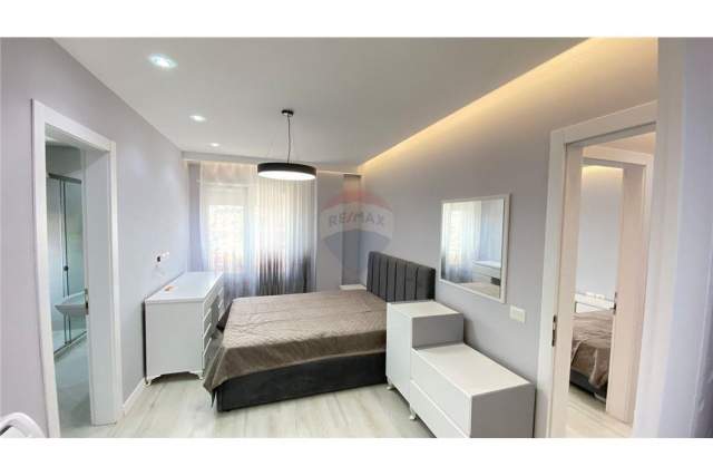Tirane, jap me qera apartament 2+1+BLK 110 m² 750 Euro (Osman Myderizi)