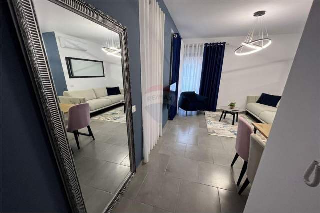 Tirane, jepet me qera apartament 1+1+BLK Kati 1, 66 m² 650 Euro
