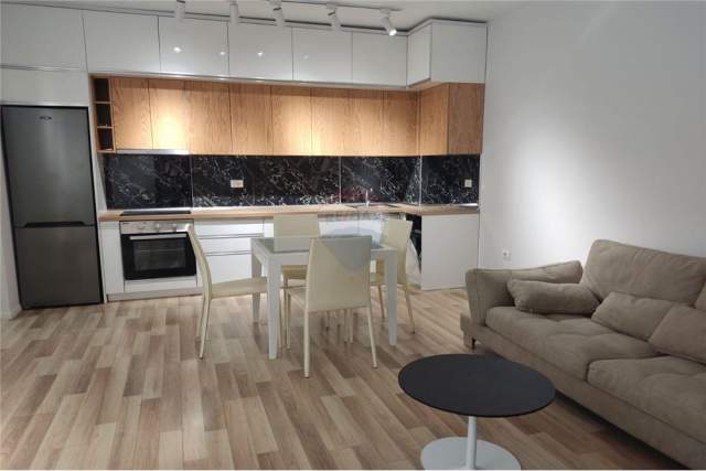 Tirane, jepet me qera apartament 1+1+BLK Kati 5, 78 m² 580 Euro