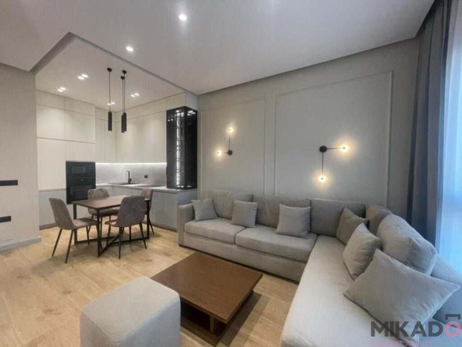 Tirane, jepet me qera apartament 1+1, Kati 2, 85 m² 900 € (Square 21)