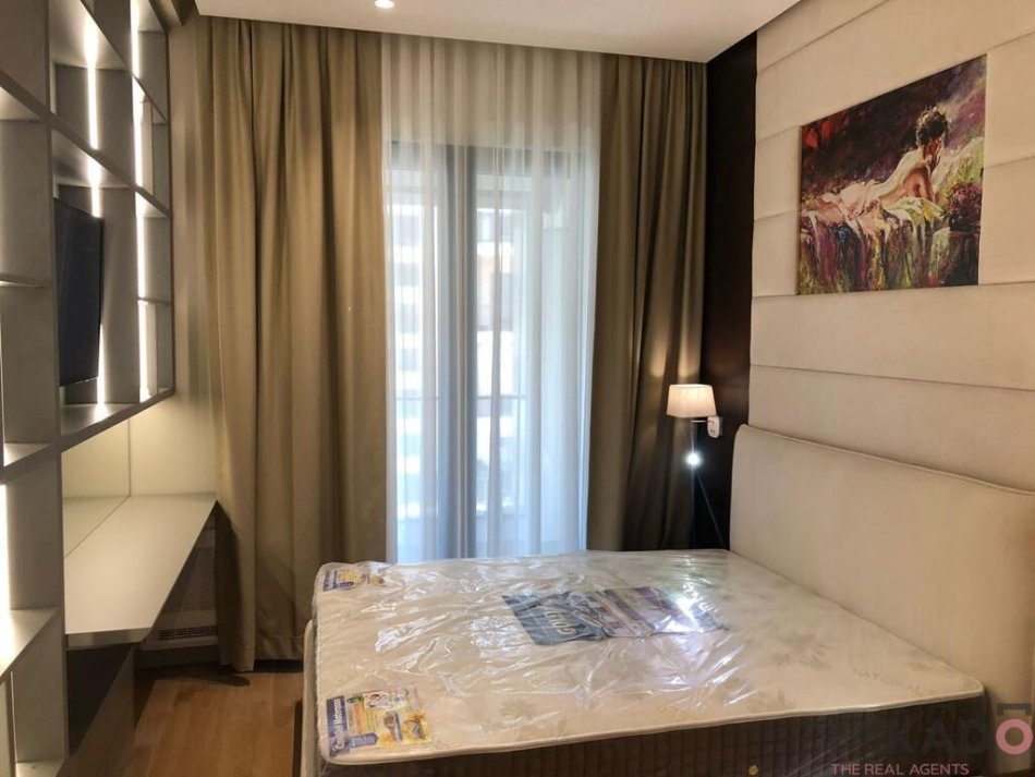 Tirane, jepet me qera apartament 1+1, Kati 2, 85 m² 900 € (Square 21)
