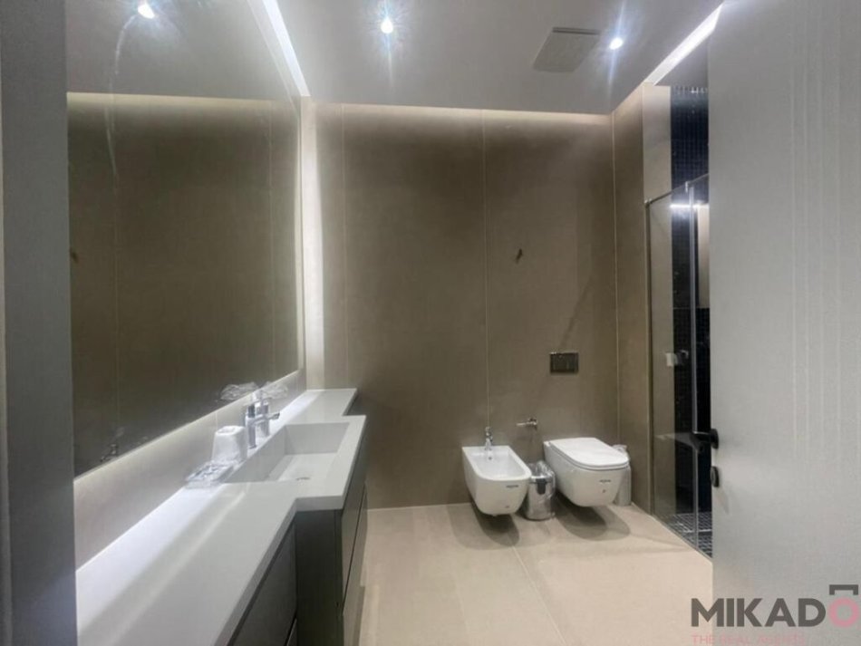 Tirane, jepet me qera apartament 1+1, Kati 2, 85 m² 900 € (Square 21)