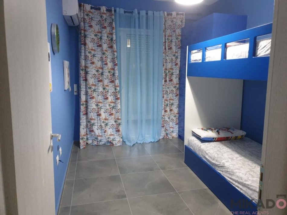 Durres, shitet apartament 3+1+Ballkon Kati 0, 105 m² 220.000 € (Kompleksi Lura)